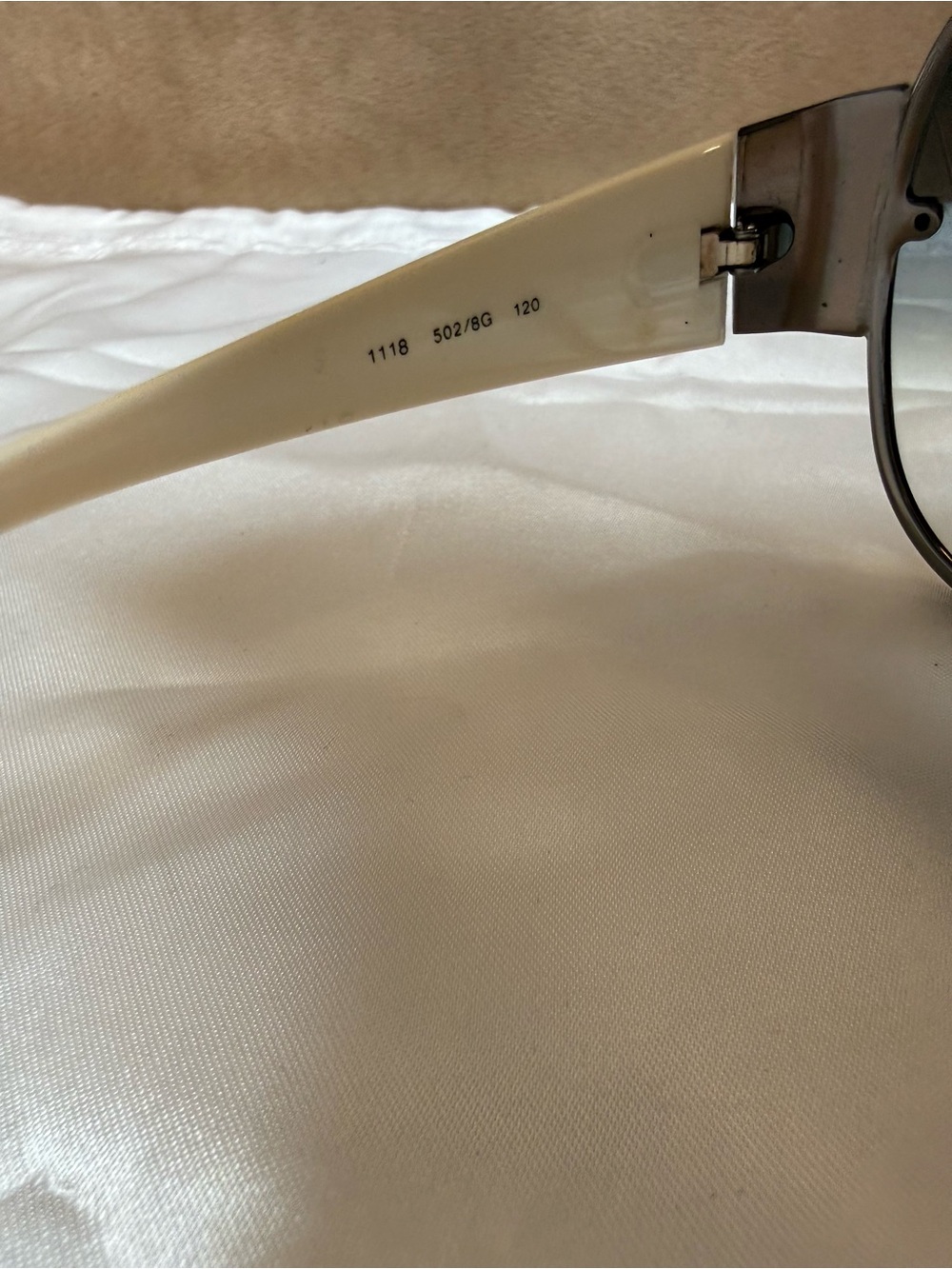 Salvatore Ferragamo Shield Sunglasses White
Gradient Lens Italy-with callouts - Picture 3 of 11